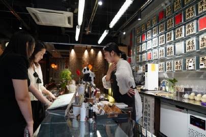 会计最新资讯与小巷深处的特色小店探秘