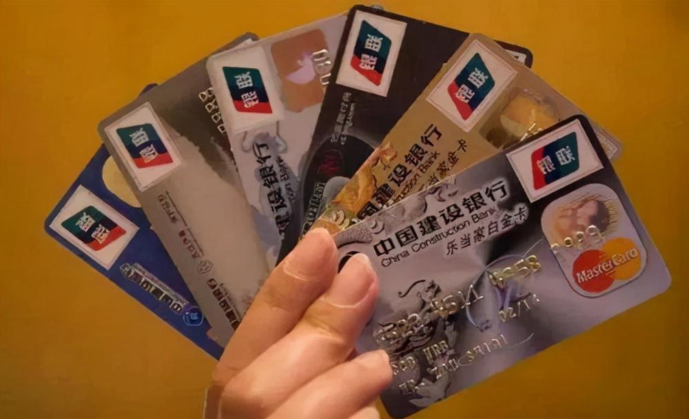 最新借款大全，与自然美景的旅行邂逅，探索内心的宁静与平和