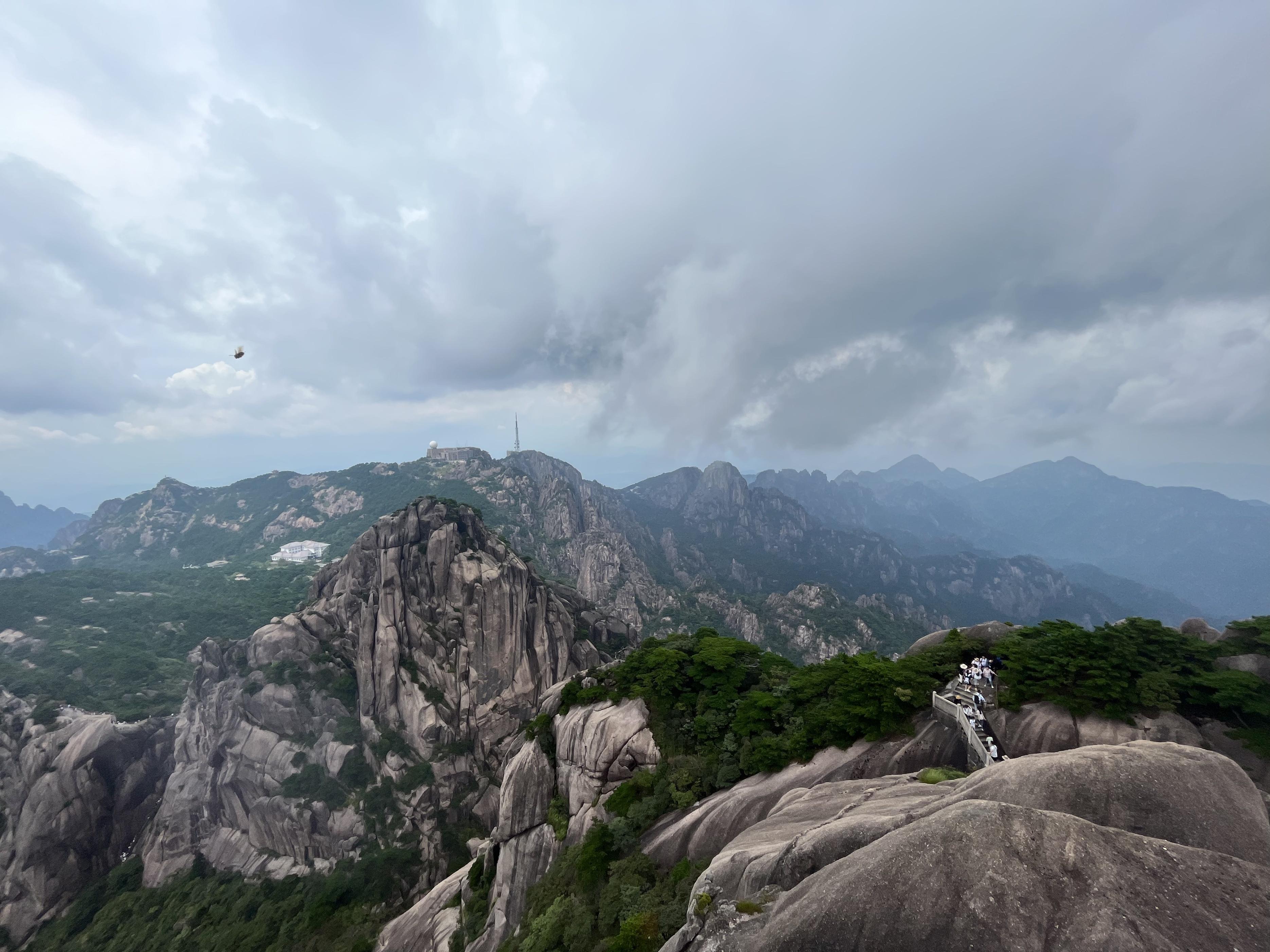 最新黄山探险之旅，美不胜收的自然风光与独特体验