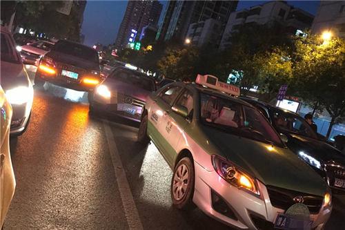 隧道车祸最新情况及应对与学习步骤指南