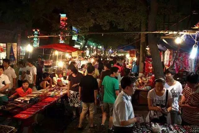 顺义夜市最新指南，尽享繁华与美食的夜市之旅