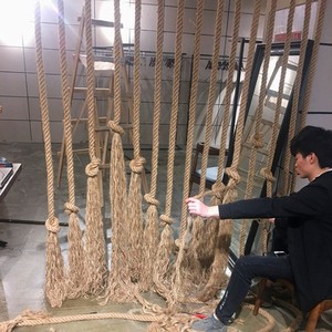 小巷深处的缠麻绳比赛，寻找隐藏的技艺与激情