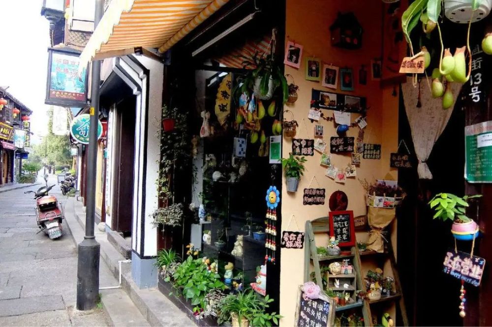 云仓百货最新探索，小巷中的宝藏小店