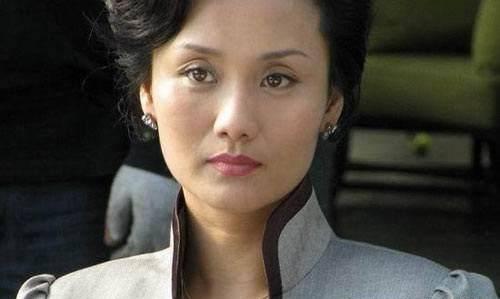 李颖儿子倾情代言，高科技产品引领未来生活潮流！