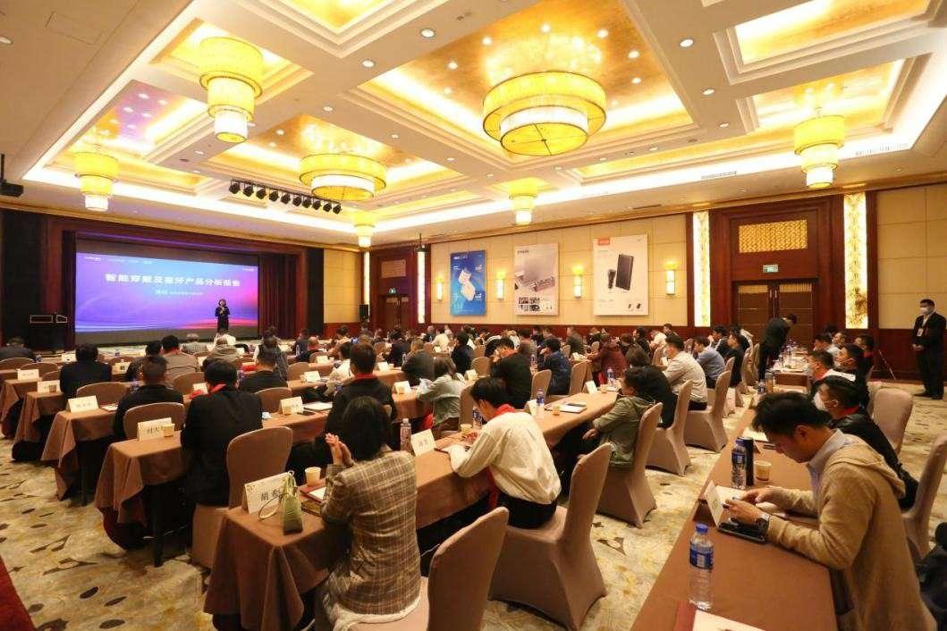 朗读者演员表，演绎人生，从心出发