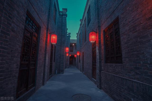 信通中国最新动态揭秘，小巷深处的独特风味探索
