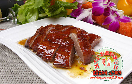 东莞烧腊师傅火热招聘，启程寻找心灵手巧的烧腊大师，共赴平静之旅